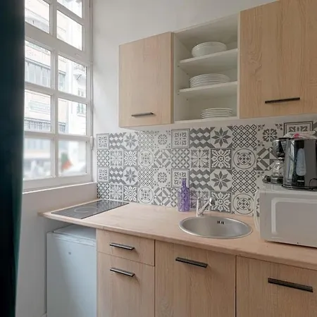 Excellent Location Next To Canal St Martin *